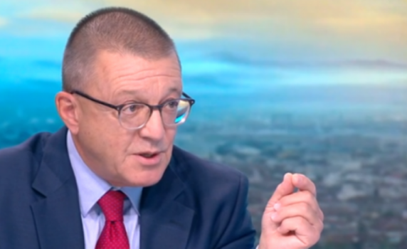 Бойко Ноев: Явлението „Пеевски“ мушна мафията през задния вход на ДАНС. После кооптира Борисов и си получи премиер