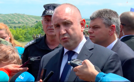 Радев: Санкциите на САЩ са диагноза за режима, който отгледа тази корупция
