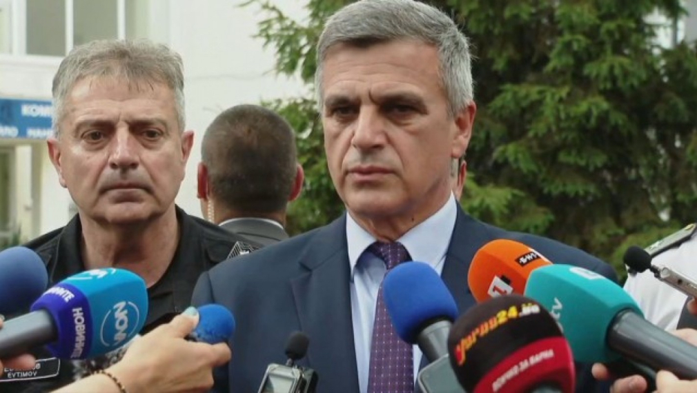 Стефан Янев: Надеждите за намиране на пилота не са големи