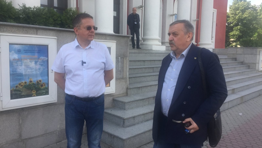  Проф. Кантарджиев помага на Фандъкова за ваксинацията в София