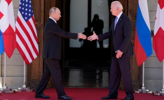 След срещата Байдън-Путин: Без пробив, но и без конфронтации (обзор)