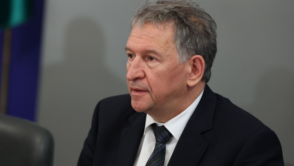  Кацаров: Няма причина за паника заради индийския щам    