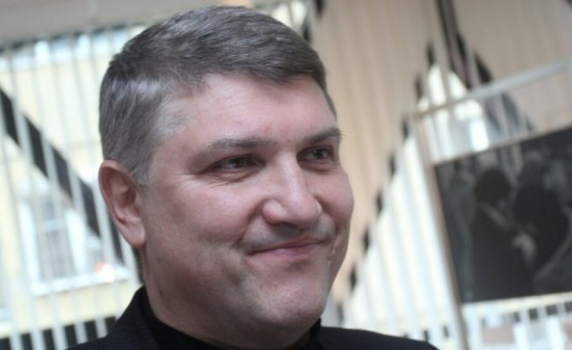 ДНСК спира строителството на "Златен век"