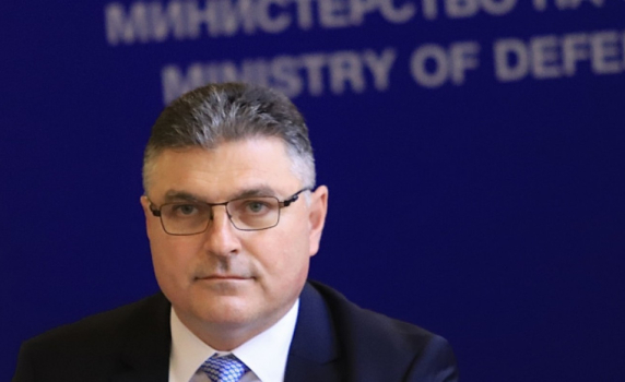 Георги Панайотов: В МО са извършвани 100% авансови разплащания по договори 