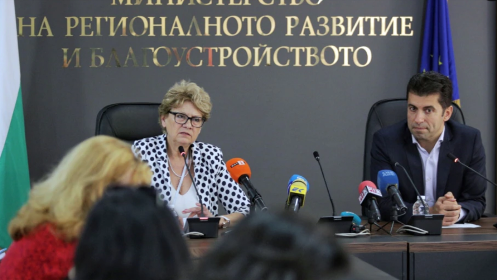 Съюзът на съдиите чака извинение от министрите Петков и Комитова заради нападки срещу магистрат