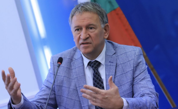 Стойчо Кацаров: От 1 юли в България ще се влиза по нов начин 