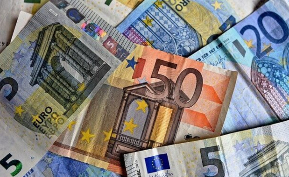 БНБ: Въвеждаме еврото в началото на 2024 г. без преходен период 