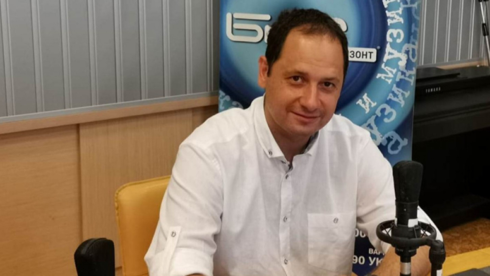 Петър Витанов: Европейският имунизационен паспорт отваря границите и ще мотивира повече българи да се ваксинират