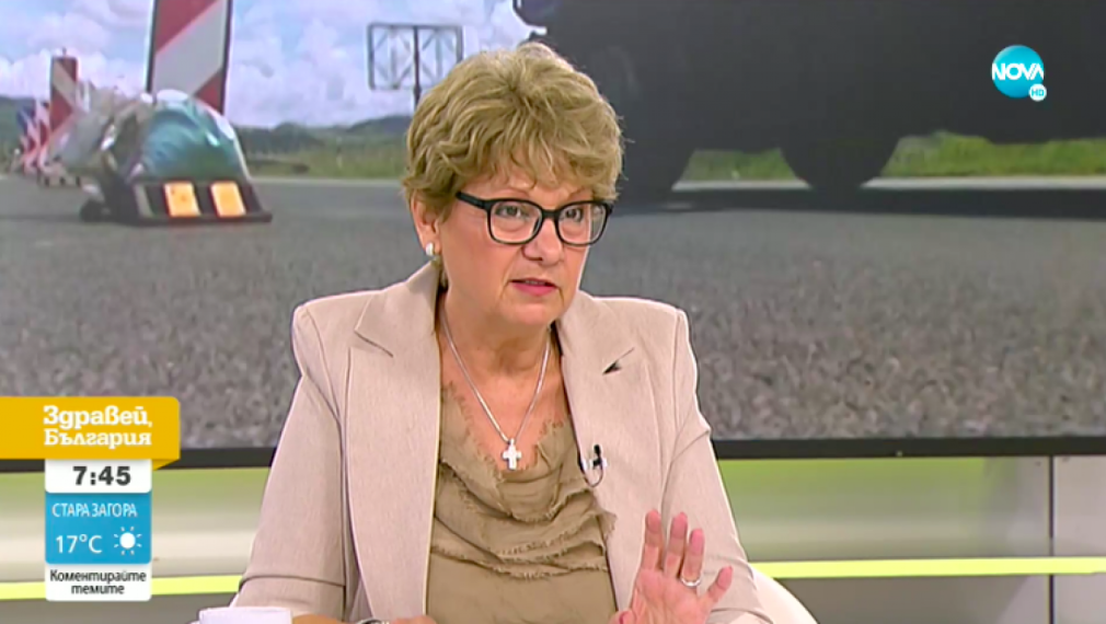 Министър Комитова: Никой не спира строителството на „Хемус”