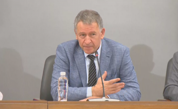 Кацаров: Лятото е най-подходящо да се ваксинират повече хора. Дадохме ужасяващи жертви на тази пандемия