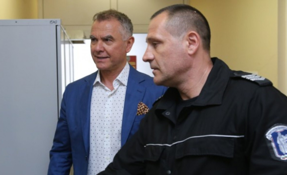Съдът намали гаранцията на Атанас Бобоков от 2 на 1 млн. лв., делото не тръгна 