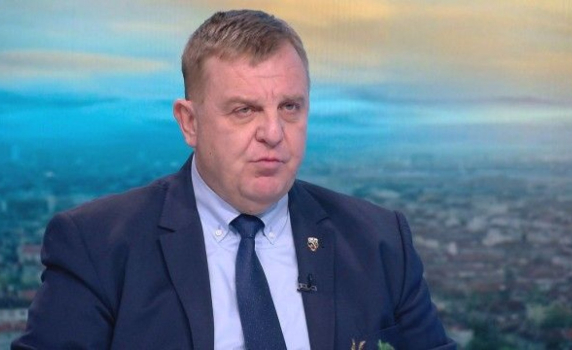 Каракачанов: Унизително е български политици да ходят при Ердоган за някой глас