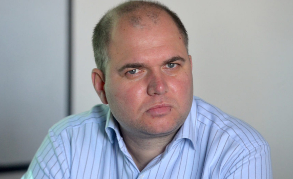 Владислав Панев от ДБ: Приоритетите на Слави са козметични, възможни са нови избори 