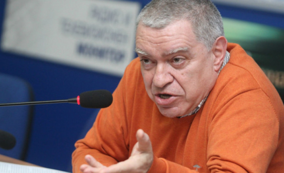 Освобождават Михаил Константинов от „Информационно обслужване“