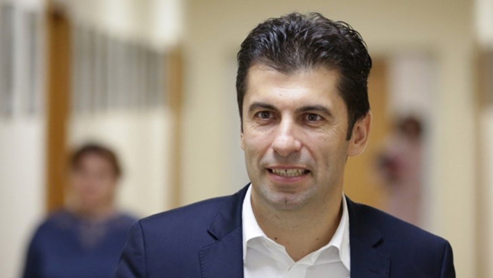 Кирил Петков: За разлика от Николай Василев ние искаме да продължат 50-те лв. за пенсионерите