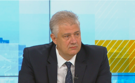 Проф. Балтов: Искаме оставката на проф. Петко Салчев