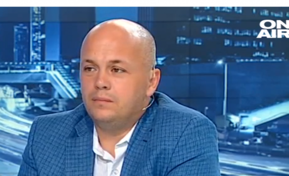Александър Симов: ИТН смениха управлението от джипа с управление от телевизора
