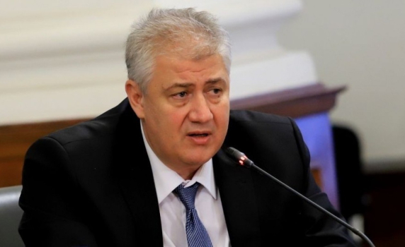 Проф. Асен Балтов: “Фалшиви пътеки” ли? Излекувахме 5200 болни с COVID - всеки струва поне 4000 лв., а касата плаща по 1200. Омерзен съм!