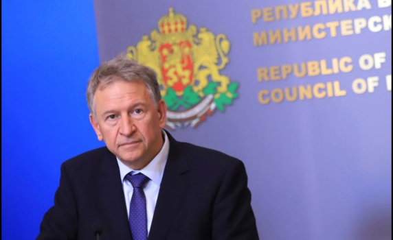 От "Пирогов" отговориха на Стойчо Кацаров: Не е бил на контролен преглед, защото такъв не му се полага