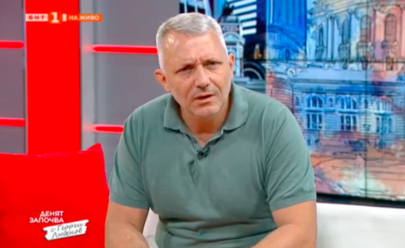 Хаджигенов: "Изправи се! Мутри вън!" не биха подкрепили всичко на всяка цена