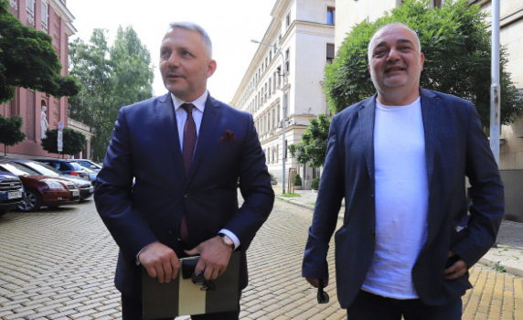 Хаджигенов и Бабикян създават гражданско движение „Ние идваме!”