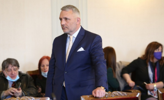 Николай Хаджигенов е осъден за клевета и обида