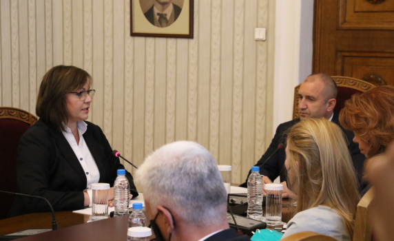 Корнелия Нинова: Важен е диалогът, независимо до какъв резултат ще доведе