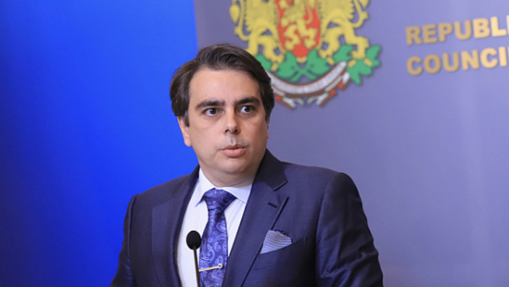 Асен Василев: В бюджета са заложени избори 2 в 1 наесен