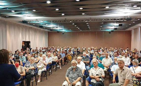 Оставка на Нинова и незабавен Конгрес, иска Градският съвет на БСП - Пловдив