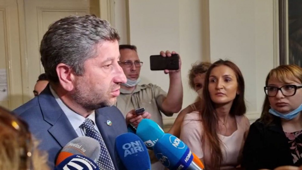 Христо Иванов: Премиерът не трябва да е просто бушон, а лидер 