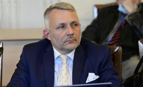 Хаджигенов: Вече знаем имената на 132 подслушвани от общо 1000, това е български "Уотъргейт" 