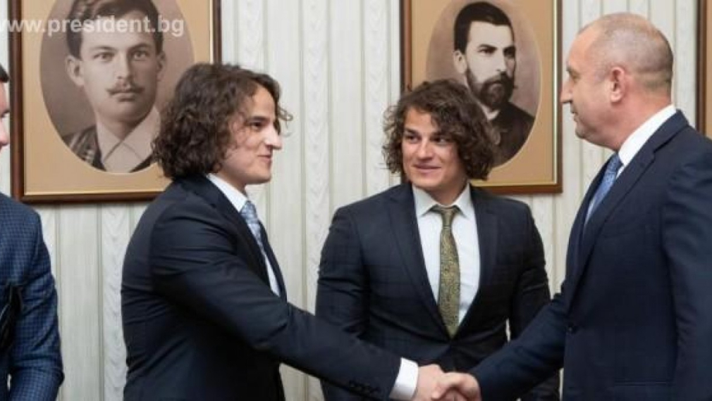 Румен Радев: България се нуждае от ефективно и иновативно здравеопазване с фокус върху младите медици
