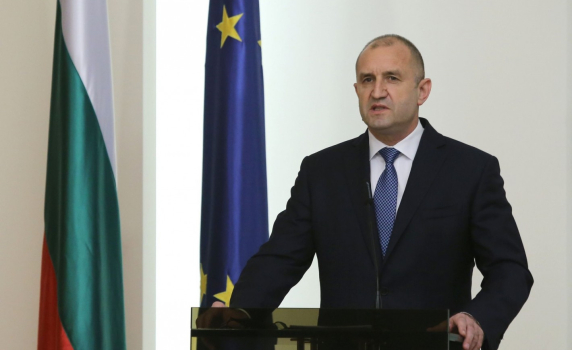 Президентът свиква извънредна среща заради Ковид