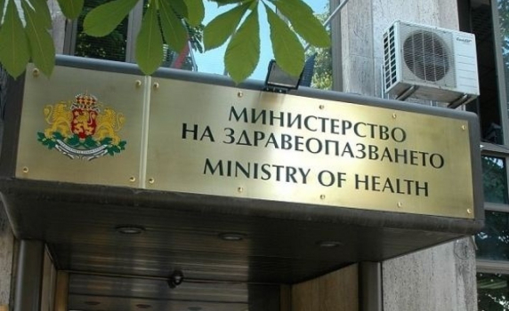 Здравното министерство опроверга д-р Пенчев: Засега няма да бъдат налагани ковид ограничения в София