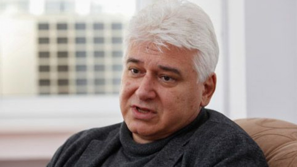 Пламен Киров, професор по конституционно право: Трифонов не може да си оттегли кабинета