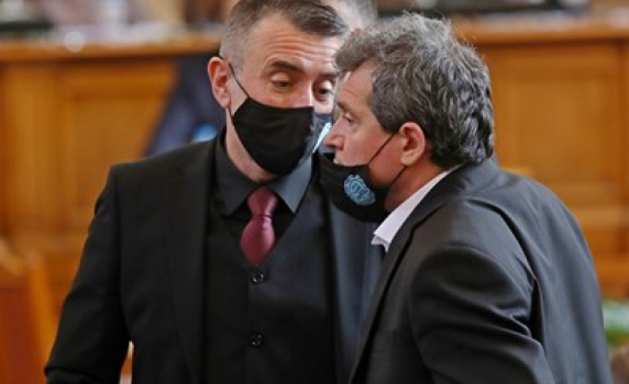 ИТН напусна пленарната зала. Отказа да участва в дебата за Пламен Николов