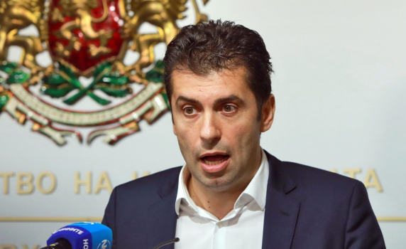 Ако Кирил Петков все още е канадски гражданин, всичките му актове са невалидни