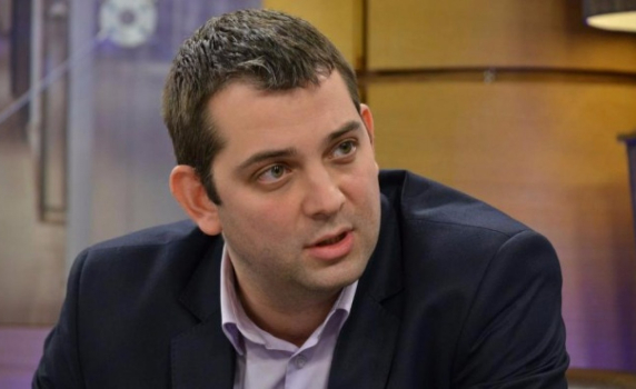 Димитър Делчев: Полицаите на протеста са имали инструкции от най-високо ниво да го окървавят