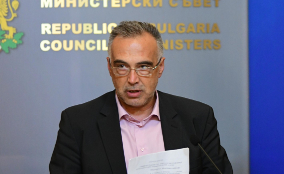 Кутев: Кирил Петков е лъч, който искат да вкарат в калта