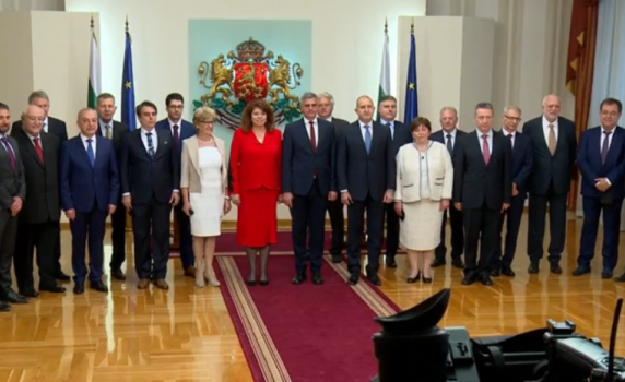 ГЕРБ атакува в КС указа на президента за назначаване на служебния кабинет