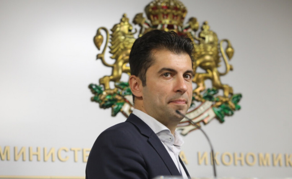 Кирил Петков: Направил съм всичко да се откажа от канадско гражданство и това е достатъчно