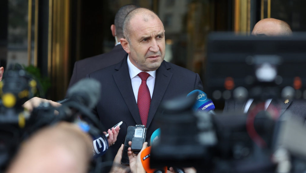 Румен Радев: Атаката срещу Кирил Петков идва от корупционери