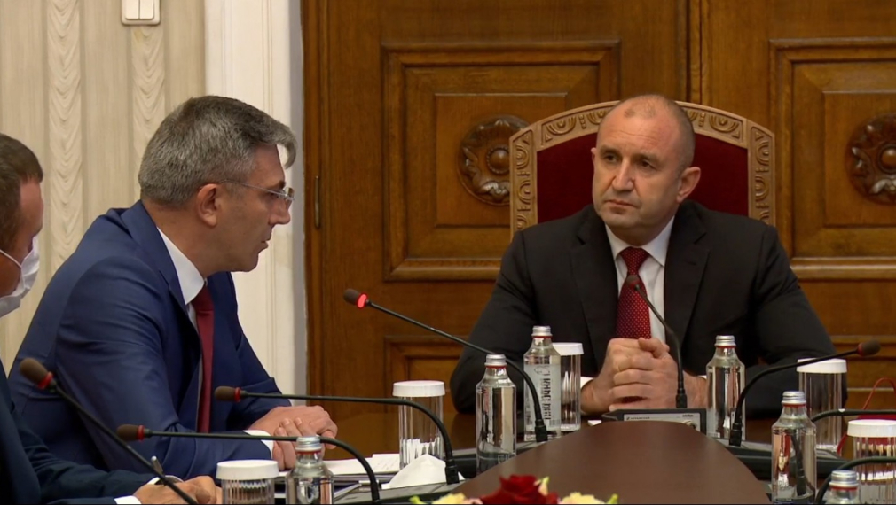 Радев пита Карадайъ коя е неговата родина-майка. Лидерът на ДПС: Прапрародината ни може да се окаже обща