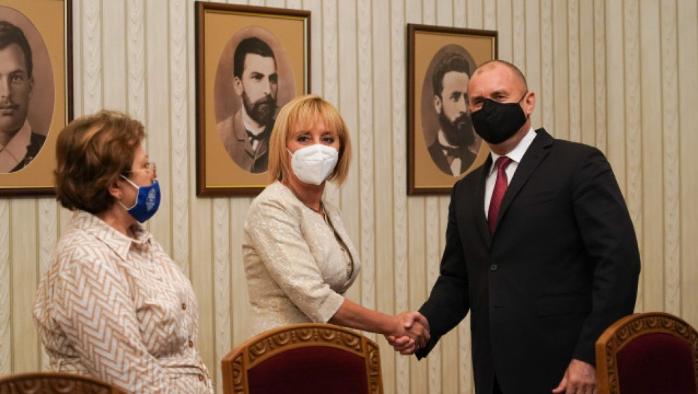 Манолова при Радев: Задават се три кризи, нужна е актуализация на бюджета и редовен кабинет
