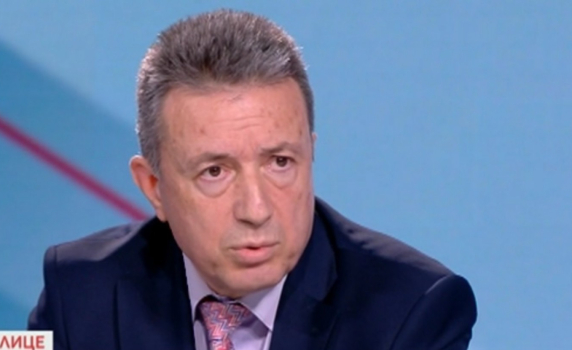 Янаки Стоилов: Докато КС не се произнесе, Кирил Петков може да е министър