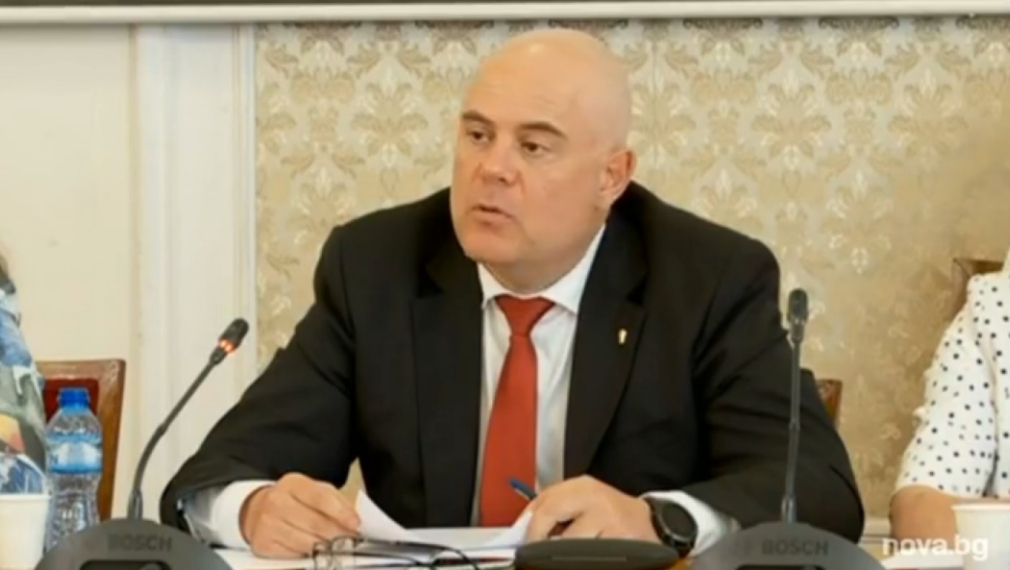 Иван Гешев пред правната комисия в НС: Фалшива новина е, че прокуратурата подслушва (видео)