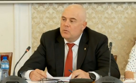 Иван Гешев пред правната комисия в НС: Фалшива новина е, че прокуратурата подслушва (видео)