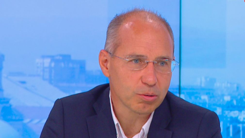Шефът на "Сиела Норма": Разделянето на изборите ще струва 60 млн. повече на държавата