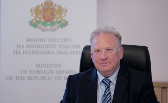 Външният ни министър: Крим е Украйна, трябва да се деокупира