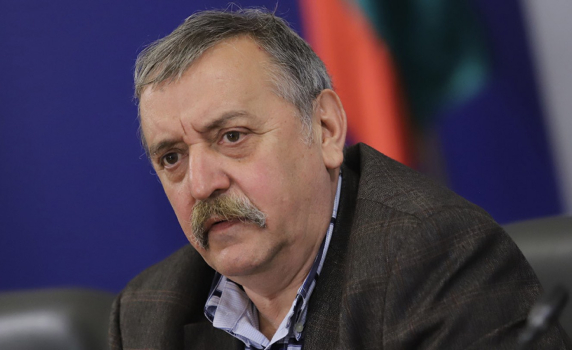 Кантарджиев: Лекарите, които говореха срещу ваксините, направиха политическа кариера
